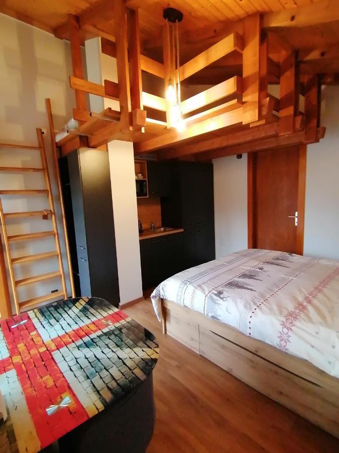 Hotel Les Combles Des Combes Ollon Esterno foto